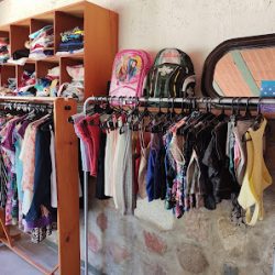 Tienda De Ropa Y Florería